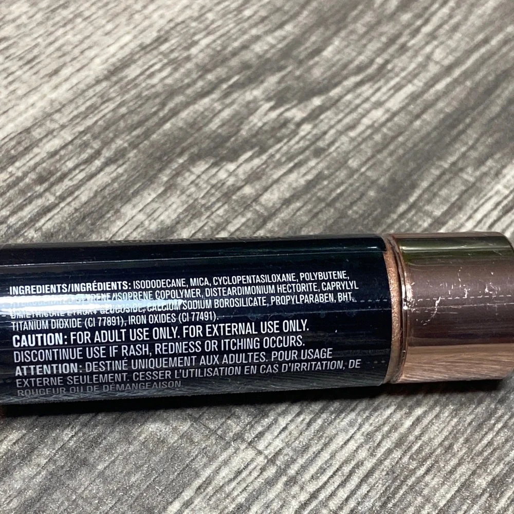 🌹5 for $25🌹 Revolution Bronze Gold Liquid Highlighter